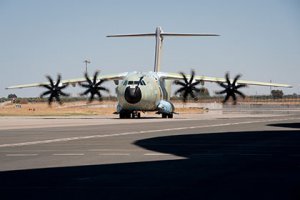 Великобританія отримала військовий транспортний літак Airbus A400M