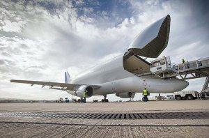 Airbus побудує 5 нових транспортних літаків 