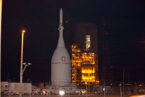 Космічний корабель Orion доставлений на пусковий майданчик мису Канаверал