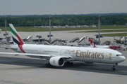 Emirates не буде змінювати літак на менший на лінії Дубай - Москва