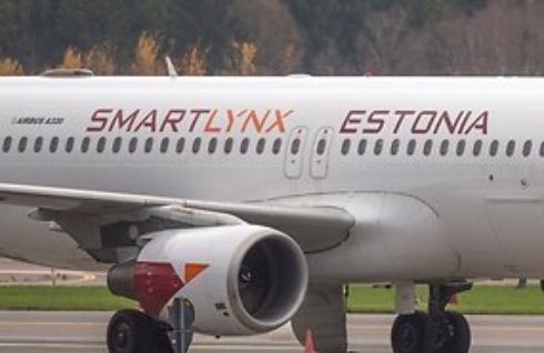 В Таллинне совершает тренировочные полеты самолет SmartLynx
