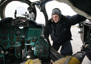 Вертолетчики ЗВО совершенствуют навыки пилотирования в экстремальных условиях