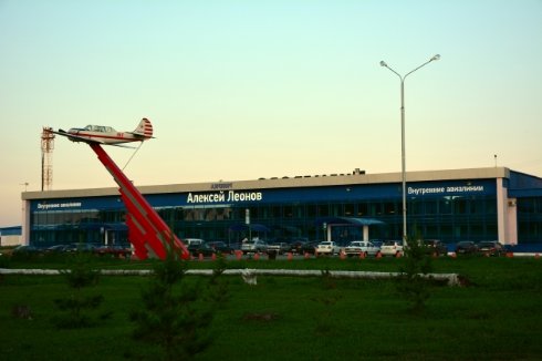 В аэропорту Кемерово трое мужчин пытались пронести на борт оружие