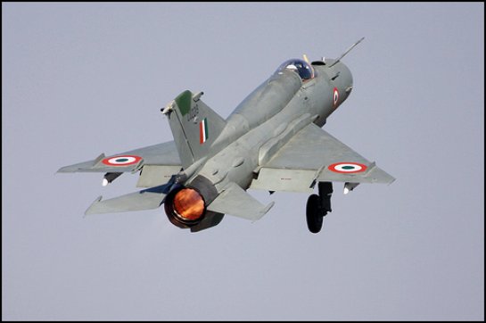 В Индии разбился истребитель местных ВВС