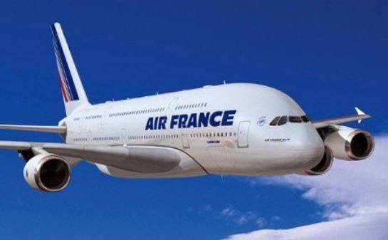 В самолете Air France скончалась 33-летняя француженка