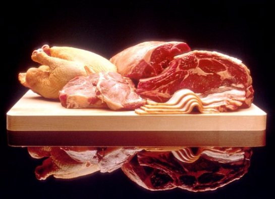 Чем может навредить современное мясо
