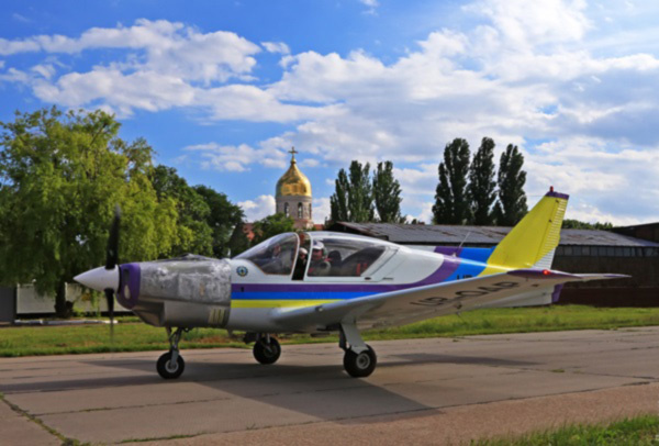 В Одессе испытывают новый самолет Дельфин