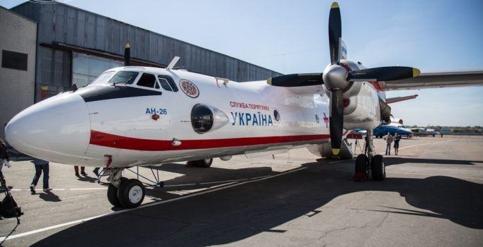 Порошенко выступил за восстановление санитарной авиации в Украине