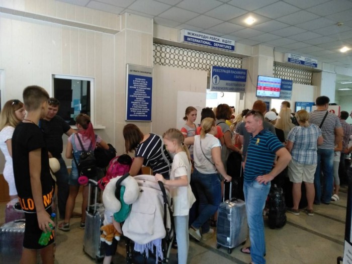 Из аэропорта Запорожье стартовали рейсы в Барселону