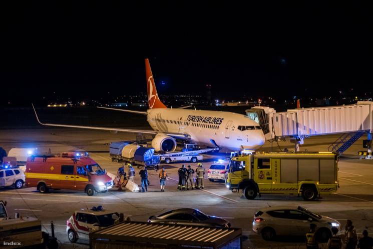 Аэропорт Будапешта закрывали из-за опасного груза из России