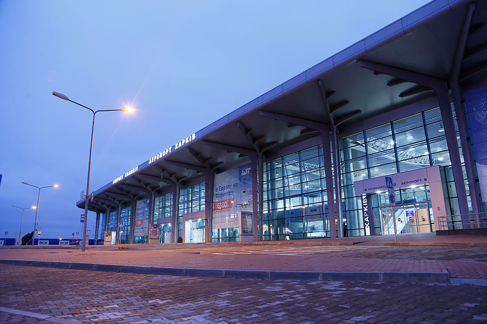Харьковский аэропорт отменяет и задерживает рейсы из-за тумана