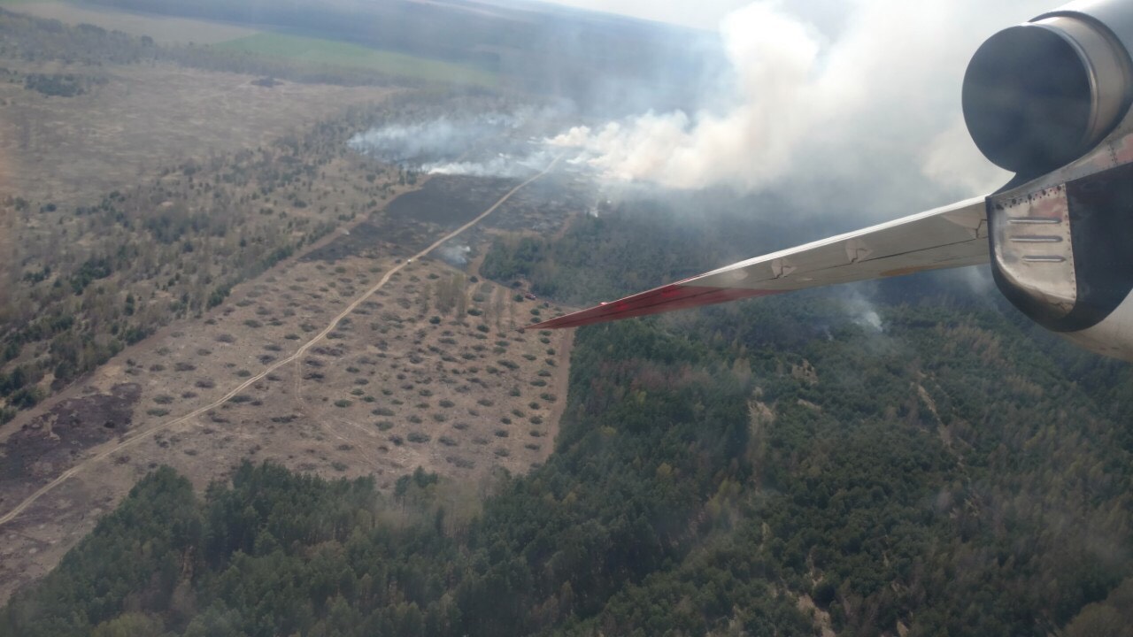 Авиация тушила пожар в Черниговском районе