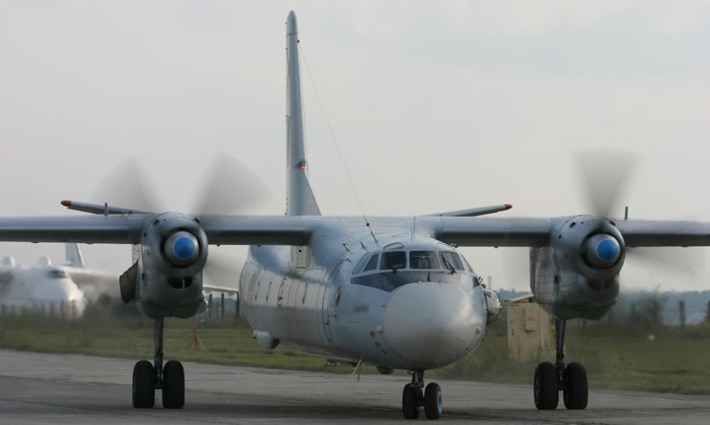 "ЗАВОД 410 ГА" передал Воздушным Силам Вооруженных Сил Украины самолет Ан-26 после капитального ремонта