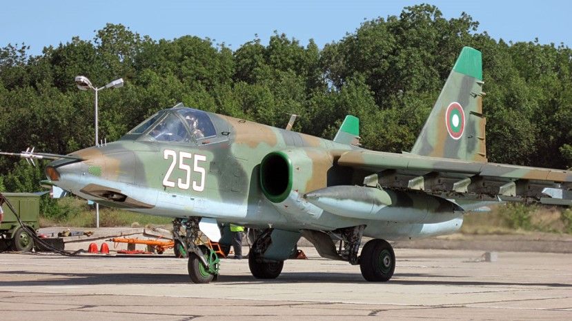 Болгария не может отремонтировать Су-25 в Беларуси