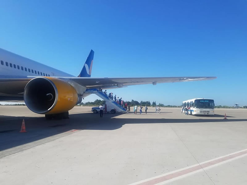 Самолет Azur Air совершил вынужденную посадку в Анталии