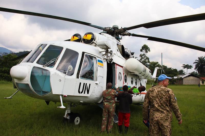 Украинские вертолетчики спасли бойца ВС Конго