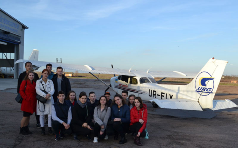 Студенты летной академии гостили в авиакомпании «УРГА»