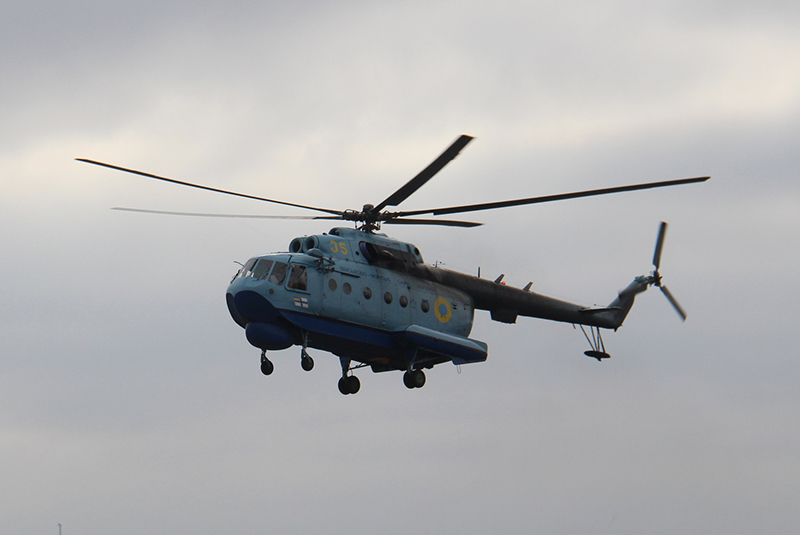 Вертолет морской авиабригады предотвратил разведеятельность российских спецслужб