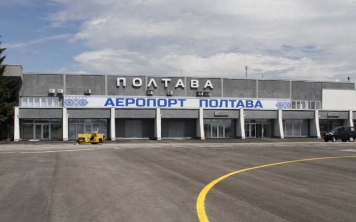 Чиновники ОГА растратили миллионы на фиктивный ремонт аэропорта Полтавы
