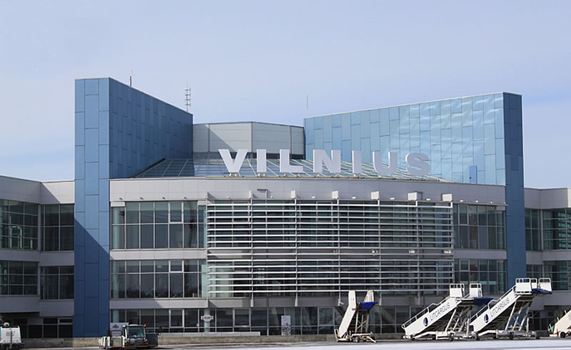 Литва планирует возобновить авиасообщение в мае