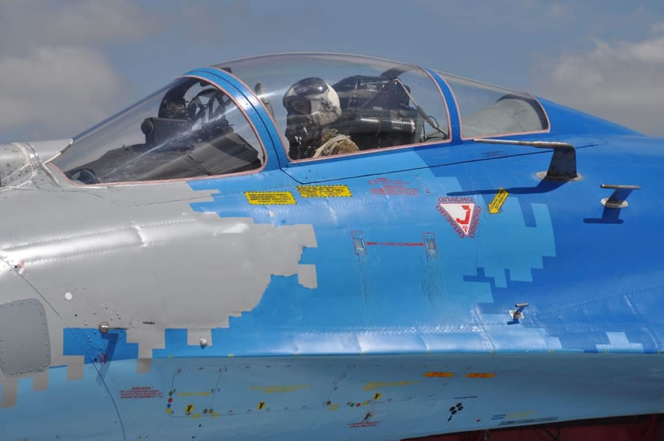 Курсанты выполнили первые самостоятельные на Су-27 в Миргороде