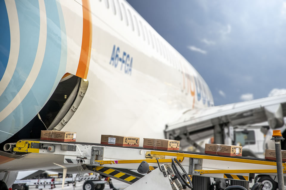 flydubai продолжает выполнять грузовые и вывозные рейсы