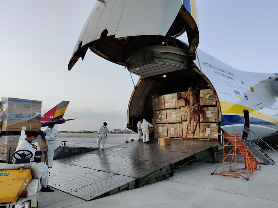 "Русланы" и "Мрия" перевезли почти тысячу тонн грузов для НАТО