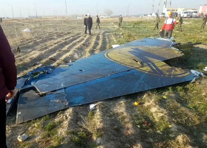 Иран отправил самописец сбитого самолета МАУ во Францию