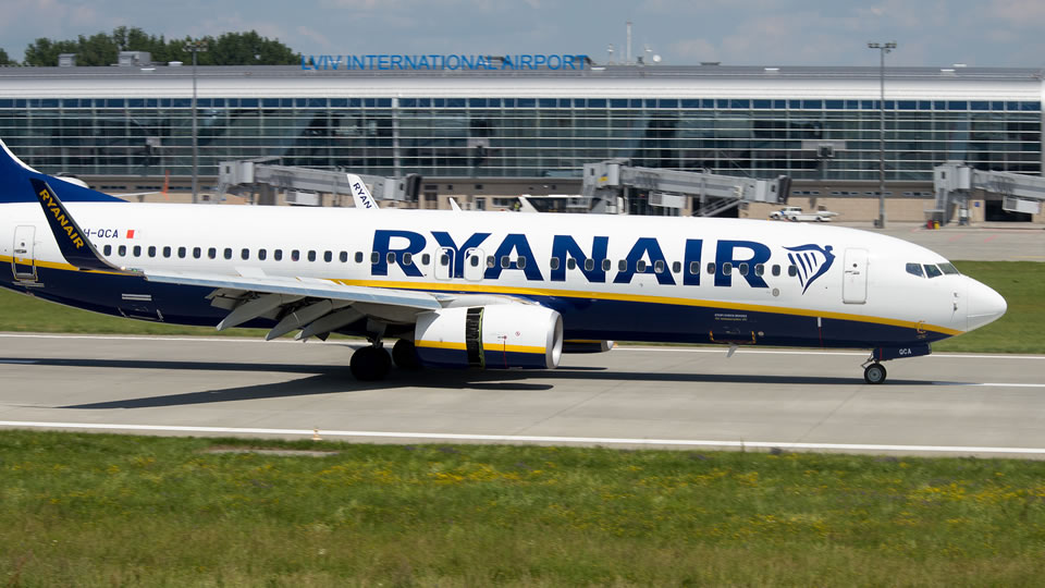 Италия угрожает Ryanair запретить полеты из-за правил безопасности COVID-19