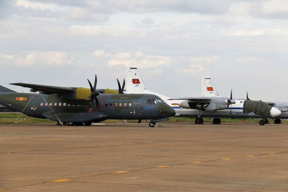 Самолет 918-й бригады Casa-295 взял на себя военно-транспортное дежурство вместо Ан-26