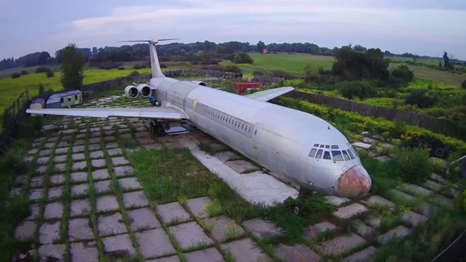 Самолет Брежнева спрятан под Киевом