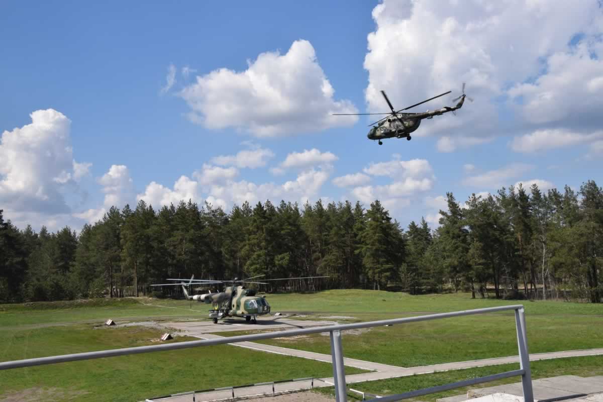 Вертолетчики бригады армейской авиации работали по наземным целям