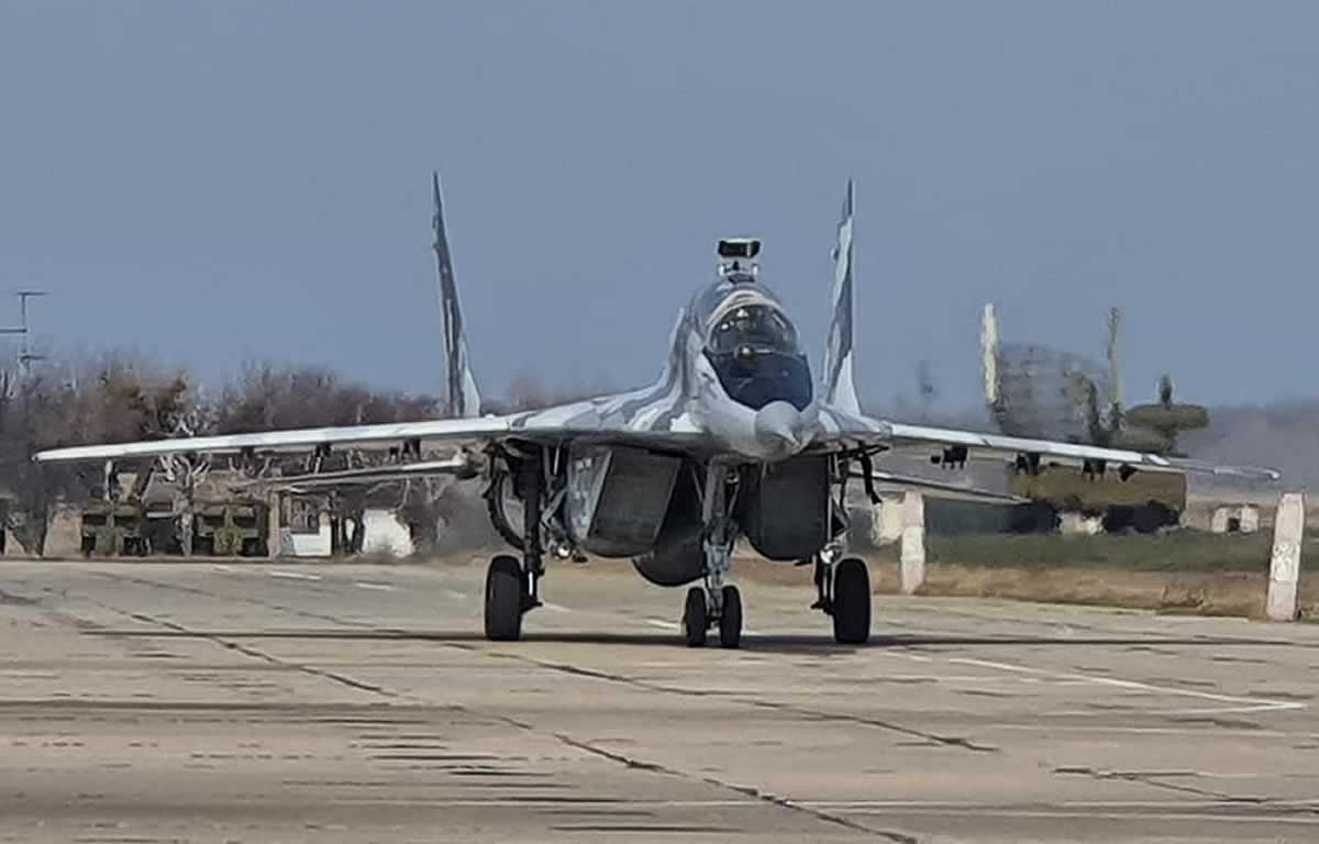 Васильковские истребители отработали нанесение ударов по военным объектам противника