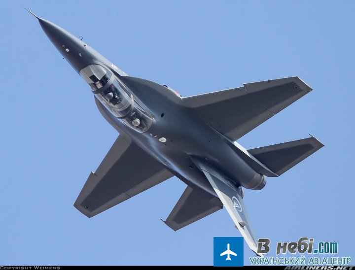 Україна закупить в Китаю військові літаки